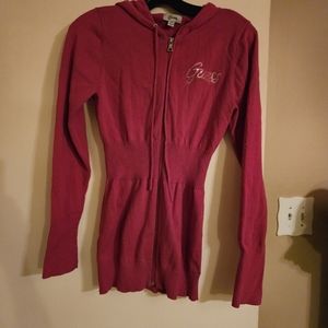 GUESS ZIP UP FRONT...RED .size L